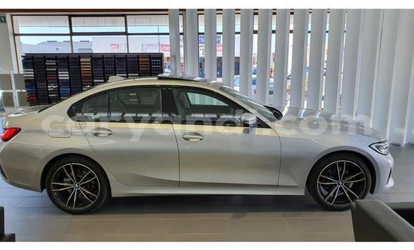 Tenga Tsaru BMW 3–Series Sirivha Mota in Chingola in Zambia Tenga Tsaru BMW 3–Series Sirivha Mota in Chingola in Zambia