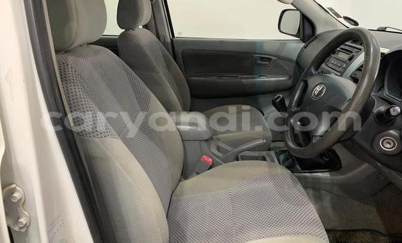 Nunua Ilio tumika Toyota Hilux Nyeupe Gari ndani ya Lusaka nchini Zambia Nunua Ilio tumika Toyota Hilux Nyeupe Gari ndani ya Lusaka nchini Zambia