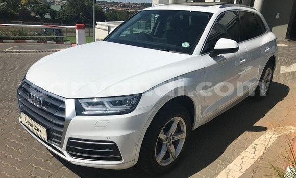 Acheter Occasion Voiture Audi Q5 Blanc à Chingola, Zambie Acheter Occasion Voiture Audi Q5 Blanc à Chingola, Zambie
