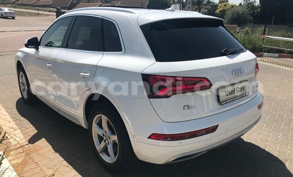 Acheter Occasion Voiture Audi Q5 Blanc à Chingola, Zambie Acheter Occasion Voiture Audi Q5 Blanc à Chingola, Zambie