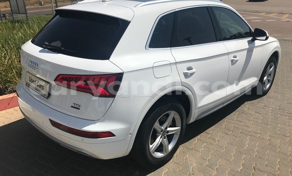 Acheter Occasion Voiture Audi Q5 Blanc à Chingola, Zambie Acheter Occasion Voiture Audi Q5 Blanc à Chingola, Zambie