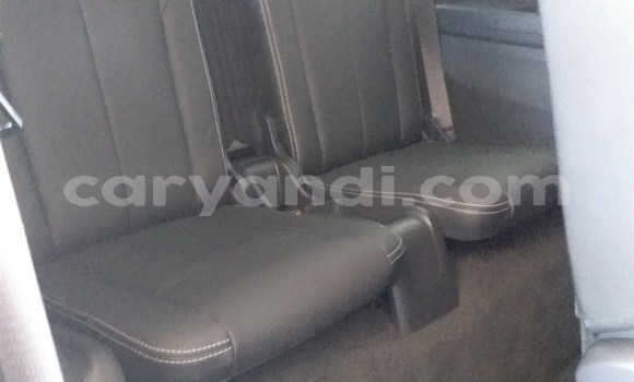 Acheter Occasion Voiture Isuzu MU-X Blanc à Livingstone, Zambie Acheter Occasion Voiture Isuzu MU-X Blanc à Livingstone, Zambie