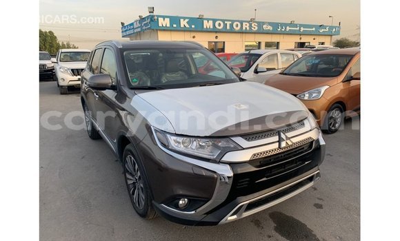 Acheter Import Voiture Mitsubishi Outlander Marron à Import - Dubai, Zambie Acheter Import Voiture Mitsubishi Outlander Marron à Import - Dubai, Zambie