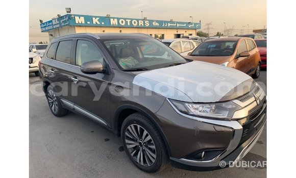 Acheter Import Voiture Mitsubishi Outlander Marron à Import - Dubai, Zambie Acheter Import Voiture Mitsubishi Outlander Marron à Import - Dubai, Zambie
