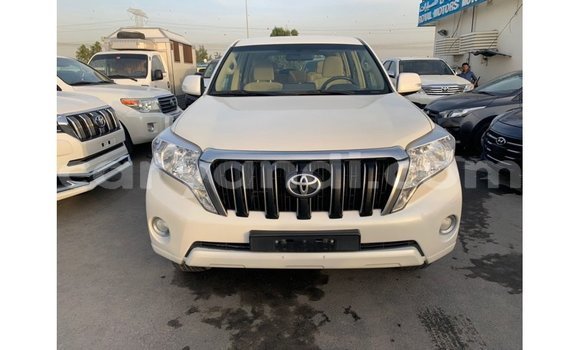 Acheter Import Voiture Toyota Prado Blanc à Import - Dubai, Zambie Acheter Import Voiture Toyota Prado Blanc à Import - Dubai, Zambie