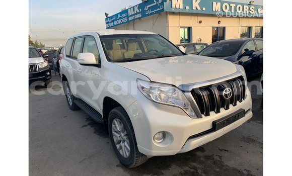 Acheter Import Voiture Toyota Prado Blanc à Import - Dubai, Zambie Acheter Import Voiture Toyota Prado Blanc à Import - Dubai, Zambie