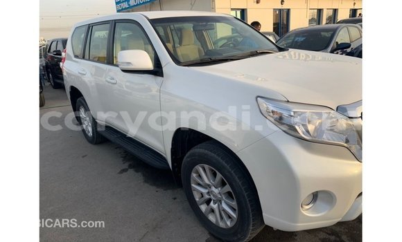 Acheter Import Voiture Toyota Prado Blanc à Import - Dubai, Zambie Acheter Import Voiture Toyota Prado Blanc à Import - Dubai, Zambie