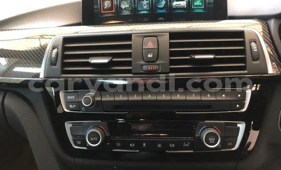 Nunua Ilio tumika BMW M3 Nyeupe Gari ndani ya Mazabuka nchini Kusini Nunua Ilio tumika BMW M3 Nyeupe Gari ndani ya Mazabuka nchini Kusini