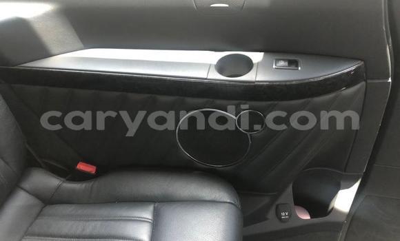 Tenga Tsaru Mercedes‒Benz Viano Chena Mota in Mazabuka in Southern Tenga Tsaru Mercedes‒Benz Viano Chena Mota in Mazabuka in Southern