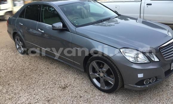Tenga Tsaru Mercedes‒Benz E–Class Zvimwe Mota in Lusaka in Zambia Tenga Tsaru Mercedes‒Benz E–Class Zvimwe Mota in Lusaka in Zambia