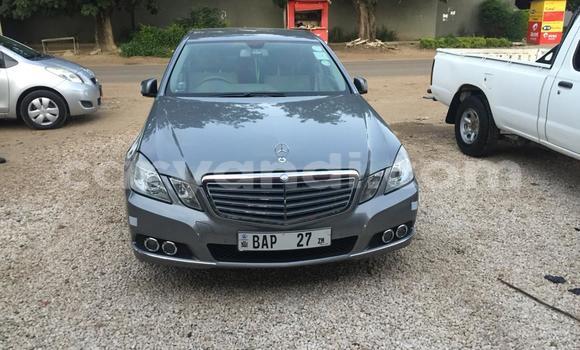 Tenga Tsaru Mercedes‒Benz E–Class Zvimwe Mota in Lusaka in Zambia Tenga Tsaru Mercedes‒Benz E–Class Zvimwe Mota in Lusaka in Zambia