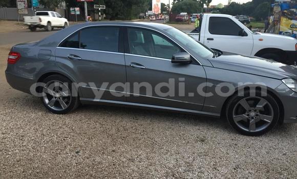 Tenga Tsaru Mercedes‒Benz E–Class Zvimwe Mota in Lusaka in Zambia Tenga Tsaru Mercedes‒Benz E–Class Zvimwe Mota in Lusaka in Zambia
