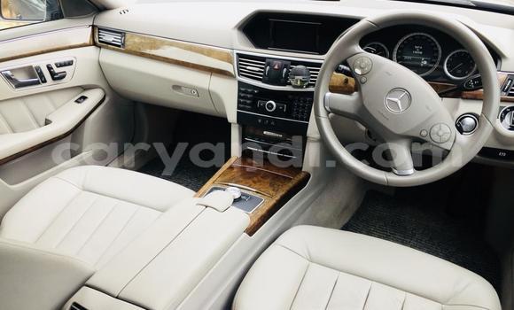 Tenga Tsaru Mercedes‒Benz E–Class Zvimwe Mota in Lusaka in Zambia Tenga Tsaru Mercedes‒Benz E–Class Zvimwe Mota in Lusaka in Zambia