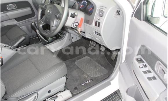 Acheter Occasion Voiture Nissan NP 300 Blanc à Kabwe, Zambie Acheter Occasion Voiture Nissan NP 300 Blanc à Kabwe, Zambie