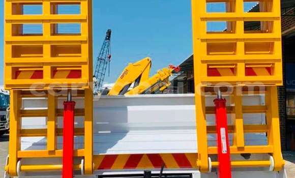 Tenga Tsaru Nissan UD Chena Rori in Petauke in Eastern Tenga Tsaru Nissan UD Chena Rori in Petauke in Eastern