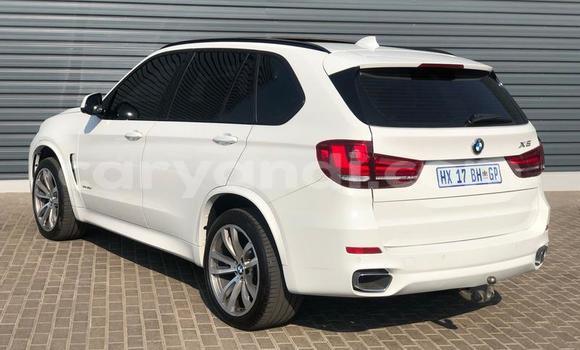 Nunua Ilio tumika BMW X5 Nyeupe Gari ndani ya Kabwe nchini Zambia Nunua Ilio tumika BMW X5 Nyeupe Gari ndani ya Kabwe nchini Zambia