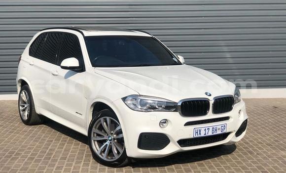 Nunua Ilio tumika BMW X5 Nyeupe Gari ndani ya Kabwe nchini Zambia Nunua Ilio tumika BMW X5 Nyeupe Gari ndani ya Kabwe nchini Zambia