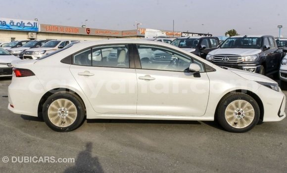 Acheter Import Voiture Toyota Corolla Blanc à Import - Dubai, Zambie Acheter Import Voiture Toyota Corolla Blanc à Import - Dubai, Zambie