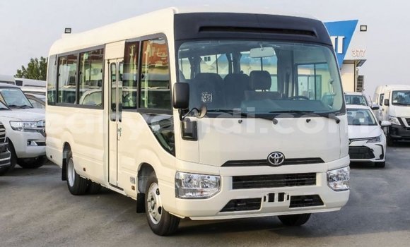 Acheter Import Voiture Toyota Coaster Blanc à Import - Dubai, Zambie Acheter Import Voiture Toyota Coaster Blanc à Import - Dubai, Zambie