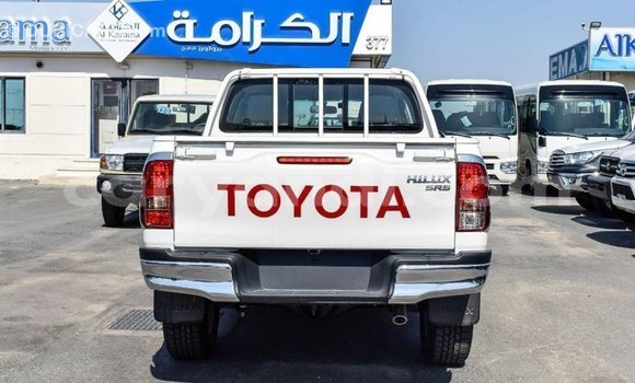 Acheter Import Voiture Toyota Hilux Blanc à Import - Dubai, Zambie Acheter Import Voiture Toyota Hilux Blanc à Import - Dubai, Zambie