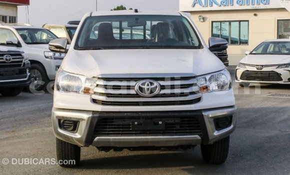 Acheter Import Voiture Toyota Hilux Blanc à Import - Dubai, Zambie Acheter Import Voiture Toyota Hilux Blanc à Import - Dubai, Zambie