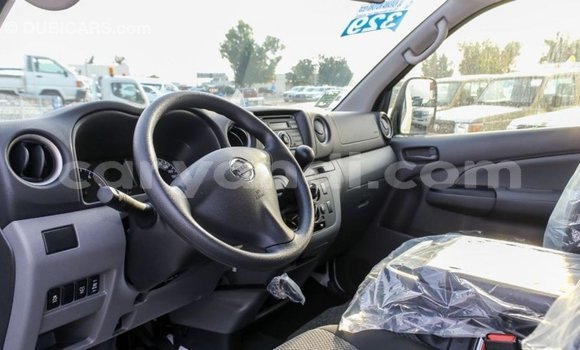 Acheter Import Voiture Nissan Urvan Blanc à Import - Dubai, Zambie Acheter Import Voiture Nissan Urvan Blanc à Import - Dubai, Zambie