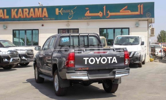 Acheter Import Voiture Toyota Hilux Autre à Import - Dubai, Zambie Acheter Import Voiture Toyota Hilux Autre à Import - Dubai, Zambie