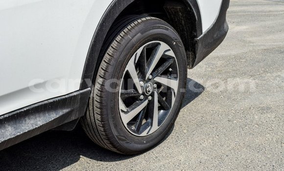 Acheter Import Voiture Toyota Rush Blanc à Import - Dubai, Zambie Acheter Import Voiture Toyota Rush Blanc à Import - Dubai, Zambie