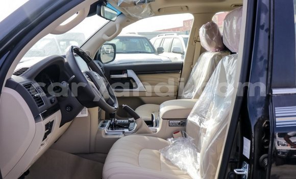Acheter Import Voiture Toyota Land Cruiser Noir à Import - Dubai, Zambie Acheter Import Voiture Toyota Land Cruiser Noir à Import - Dubai, Zambie