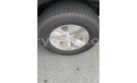 Acheter Import Voiture Toyota Hilux Noir à Import - Dubai, Zambie Acheter Import Voiture Toyota Hilux Noir à Import - Dubai, Zambie