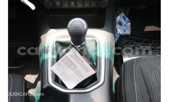 Acheter Import Voiture Toyota Hilux Blanc à Import - Dubai, Zambie Acheter Import Voiture Toyota Hilux Blanc à Import - Dubai, Zambie