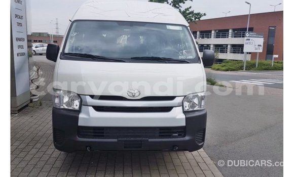 Acheter Import Voiture Toyota Hiace Blanc à Import - Dubai, Zambie Acheter Import Voiture Toyota Hiace Blanc à Import - Dubai, Zambie