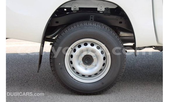 Acheter Import Voiture Toyota Hilux Blanc à Import - Dubai, Zambie Acheter Import Voiture Toyota Hilux Blanc à Import - Dubai, Zambie