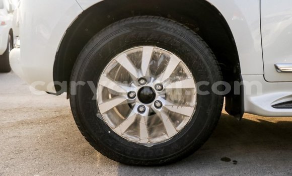 Acheter Import Voiture Toyota Land Cruiser Blanc à Import - Dubai, Zambie Acheter Import Voiture Toyota Land Cruiser Blanc à Import - Dubai, Zambie