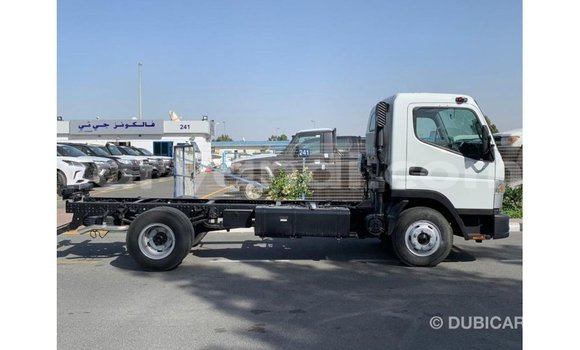 Buy Import Mitsubishi Canter White Truck in Import - Dubai in Zambia Buy Import Mitsubishi Canter White Truck in Import - Dubai in Zambia