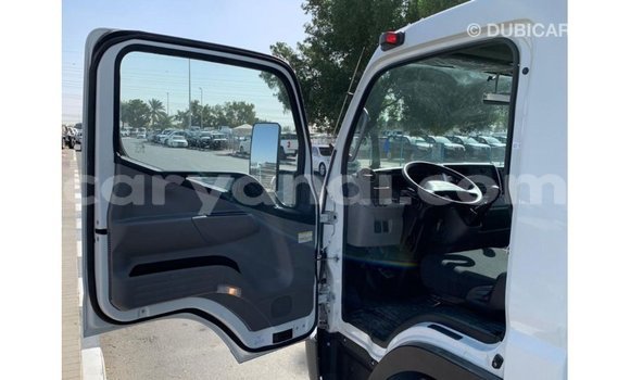 Buy Import Mitsubishi Canter White Truck in Import - Dubai in Zambia Buy Import Mitsubishi Canter White Truck in Import - Dubai in Zambia