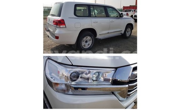 Acheter Import Voiture Toyota Land Cruiser Blanc à Import - Dubai, Zambie Acheter Import Voiture Toyota Land Cruiser Blanc à Import - Dubai, Zambie