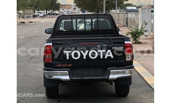 Acheter Import Voiture Toyota Hilux Noir à Import - Dubai, Zambie Acheter Import Voiture Toyota Hilux Noir à Import - Dubai, Zambie