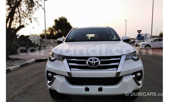 Buy Import Toyota Fortuner White Car in Import - Dubai in Zambia Buy Import Toyota Fortuner White Car in Import - Dubai in Zambia