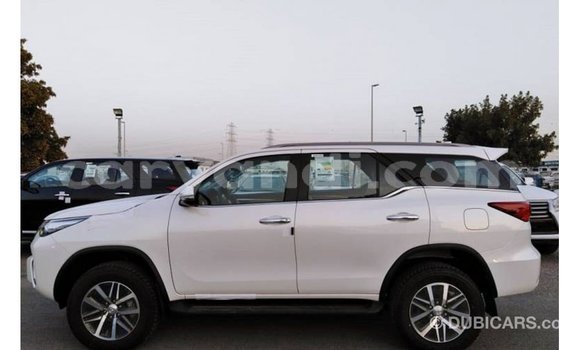 Buy Import Toyota Fortuner White Car in Import - Dubai in Zambia Buy Import Toyota Fortuner White Car in Import - Dubai in Zambia