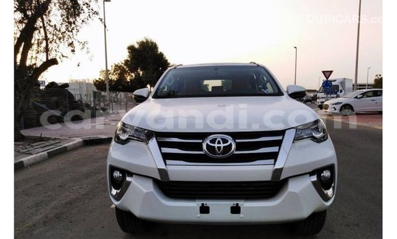 Buy Import Toyota Fortuner White Car in Import - Dubai in Zambia Buy Import Toyota Fortuner White Car in Import - Dubai in Zambia