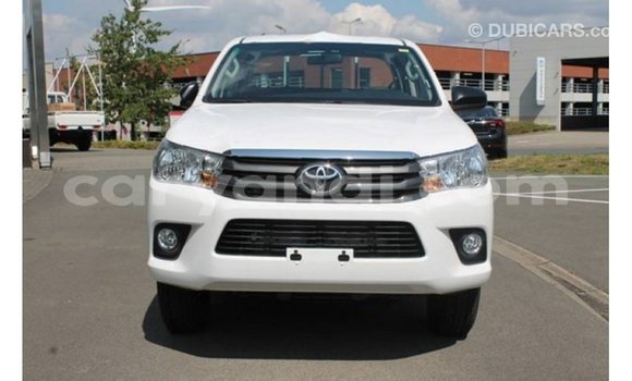Acheter Import Voiture Toyota Hilux Blanc à Import - Dubai, Zambie Acheter Import Voiture Toyota Hilux Blanc à Import - Dubai, Zambie