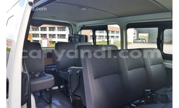 Buy Import Toyota Hiace White Car in Import - Dubai in Zambia Buy Import Toyota Hiace White Car in Import - Dubai in Zambia
