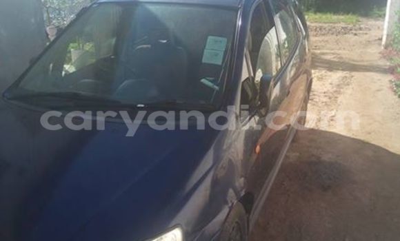 Nunua Ilio tumika Toyota Spacio Bluu Gari ndani ya Chipata nchini Zambia Nunua Ilio tumika Toyota Spacio Bluu Gari ndani ya Chipata nchini Zambia