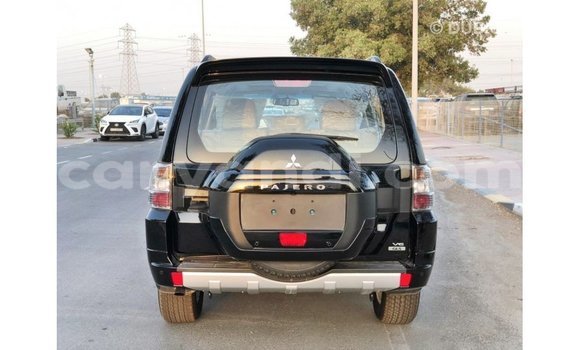 Acheter Import Voiture Mitsubishi Pajero Noir à Import - Dubai, Zambie Acheter Import Voiture Mitsubishi Pajero Noir à Import - Dubai, Zambie