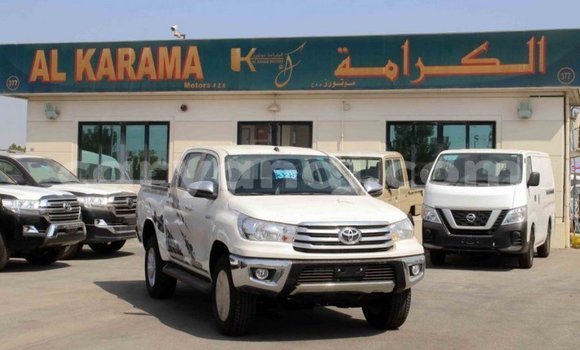 Acheter Import Voiture Toyota Hilux Blanc à Import - Dubai, Zambie Acheter Import Voiture Toyota Hilux Blanc à Import - Dubai, Zambie