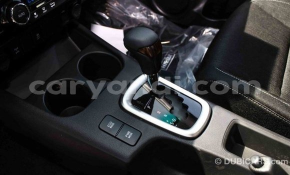 Acheter Import Voiture Toyota Hilux Blanc à Import - Dubai, Zambie Acheter Import Voiture Toyota Hilux Blanc à Import - Dubai, Zambie