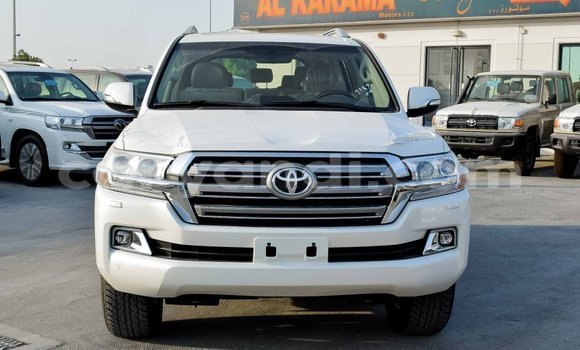 Acheter Import Voiture Toyota Land Cruiser Blanc à Import - Dubai, Zambie Acheter Import Voiture Toyota Land Cruiser Blanc à Import - Dubai, Zambie