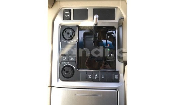Acheter Import Voiture Toyota Land Cruiser Autre à Import - Dubai, Zambie Acheter Import Voiture Toyota Land Cruiser Autre à Import - Dubai, Zambie