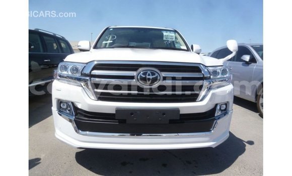 Nunua Imported Toyota Land Cruiser Nyeupe Gari ndani ya Import - Dubai nchini Zambia Nunua Imported Toyota Land Cruiser Nyeupe Gari ndani ya Import - Dubai nchini Zambia